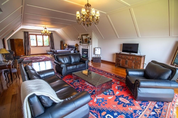 Hotel Lake Karapiro Lodge